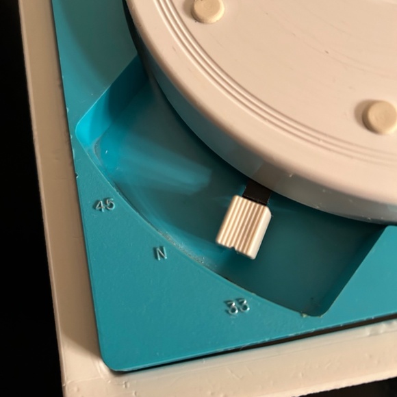 Walt Disney Mickey Mouse Record Player. Authentic. Vintage - Picture 6 of 15